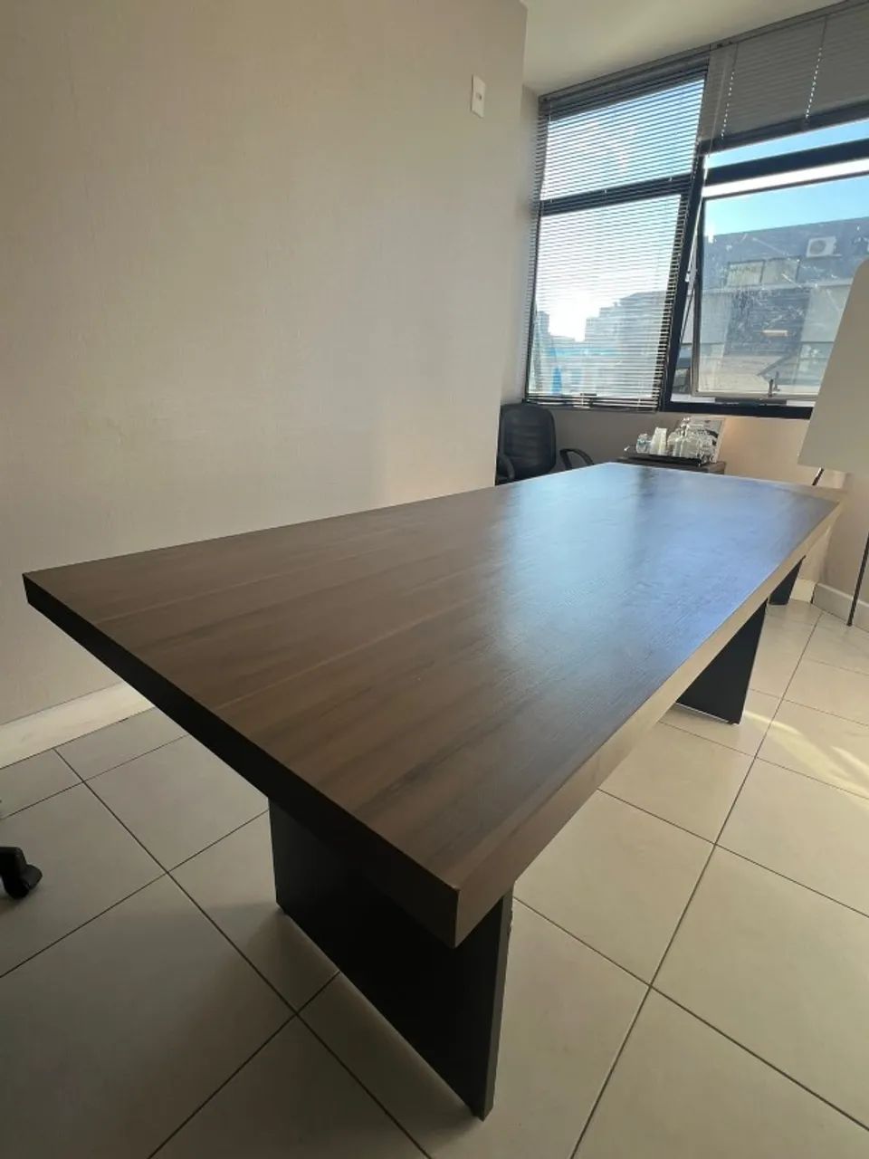 Mesa de reunião