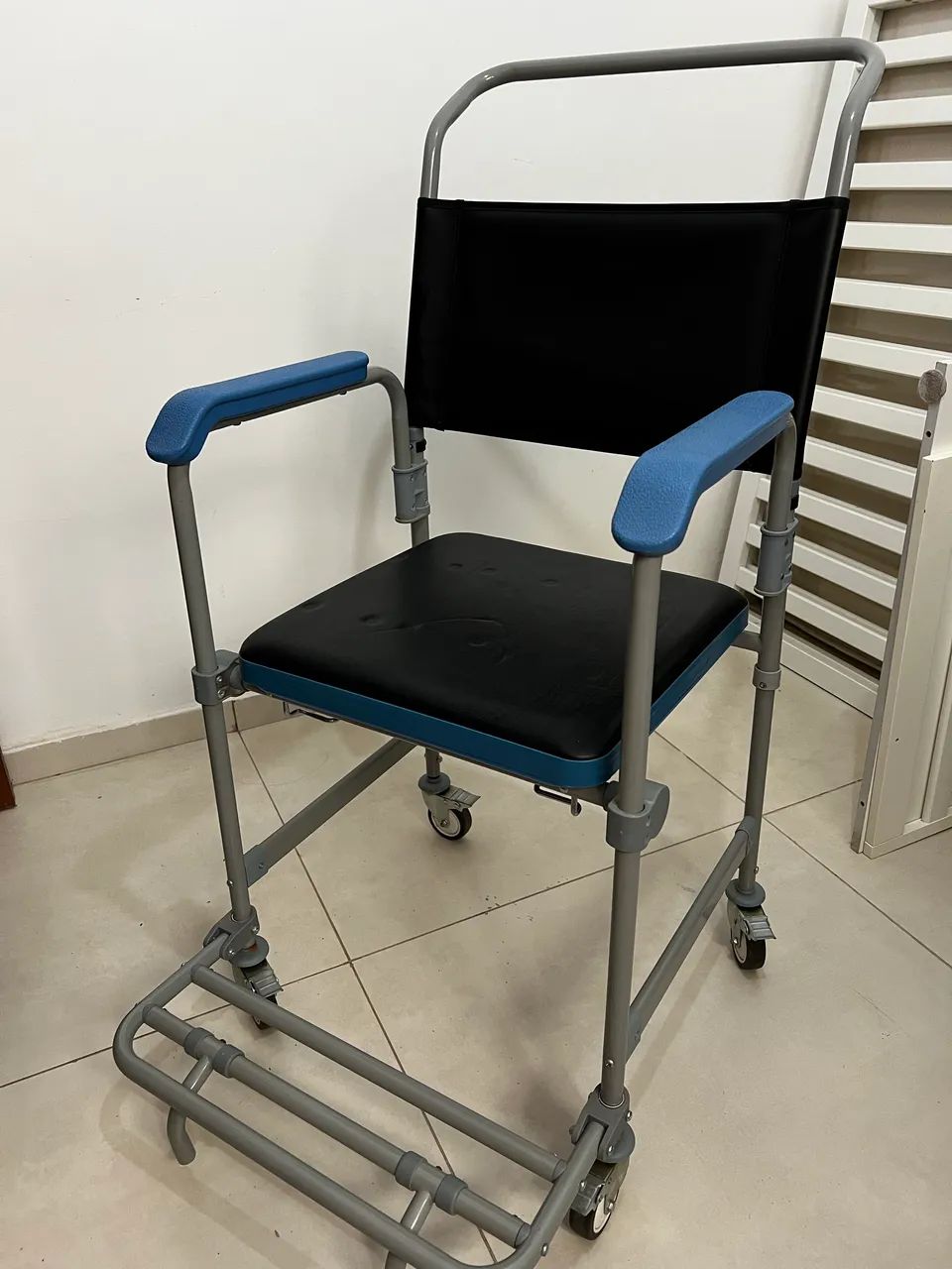 Cadeira de banho muito nova. 149,00 - Foto 2