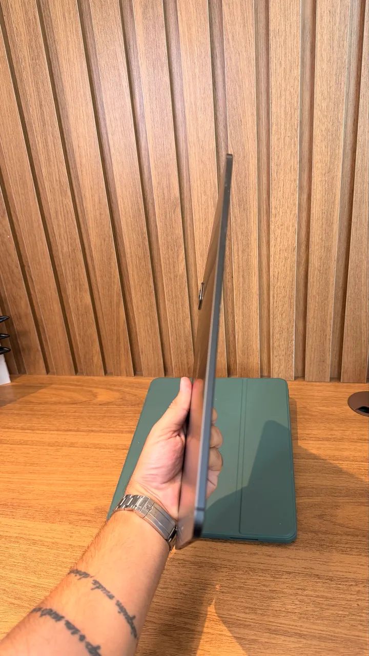 iPad Pro m4 256 versão celular impecável  - Foto 4