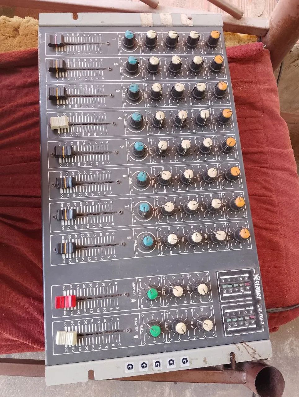 Vendo mesa de som staner funcionando perfeitamente 
