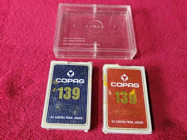 Kit Combo de Baralho Copag 139 com Caixa para as Cartas (52 Cartas cada sem Coringa)