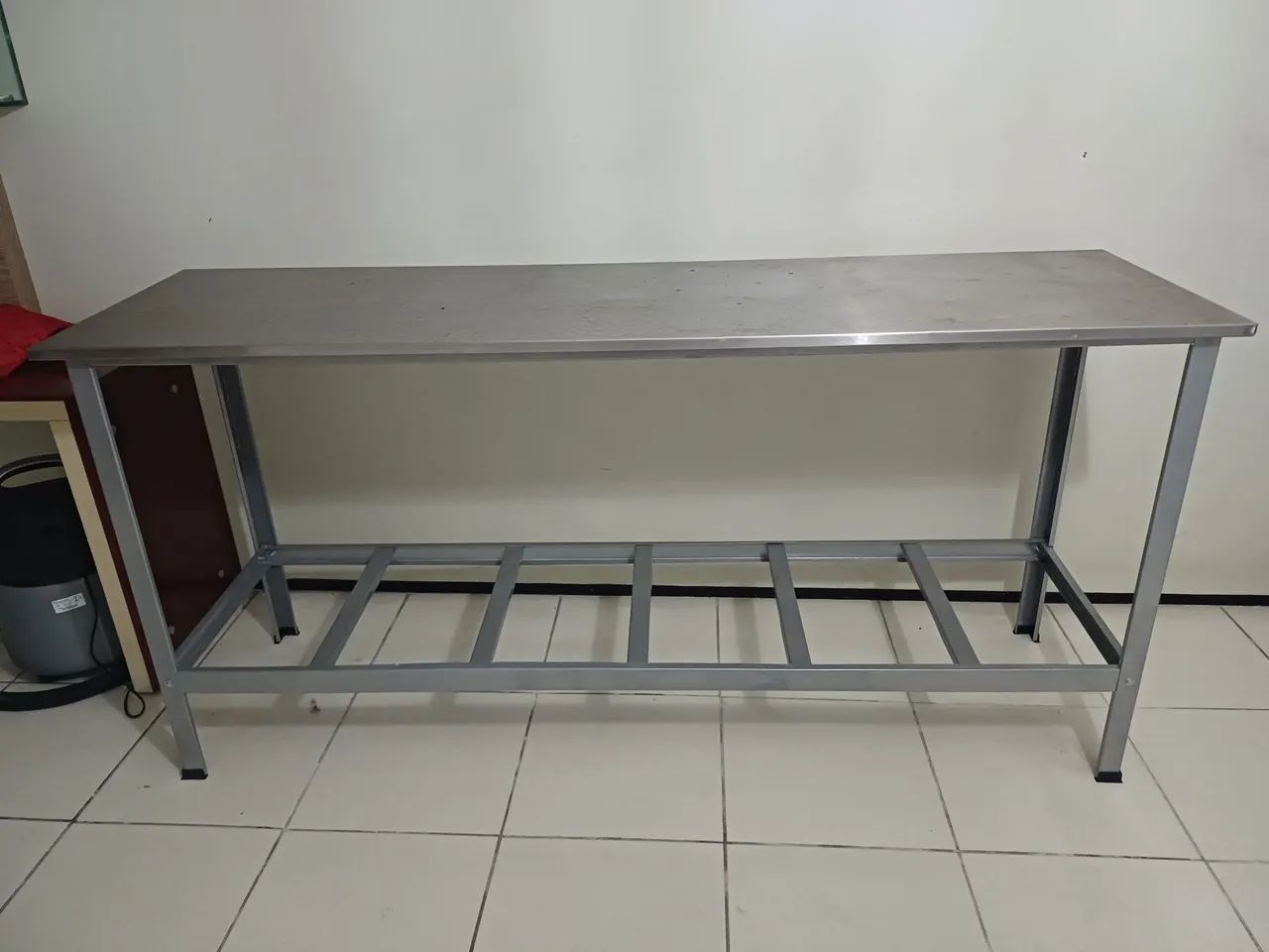 Mesa tampo de inox