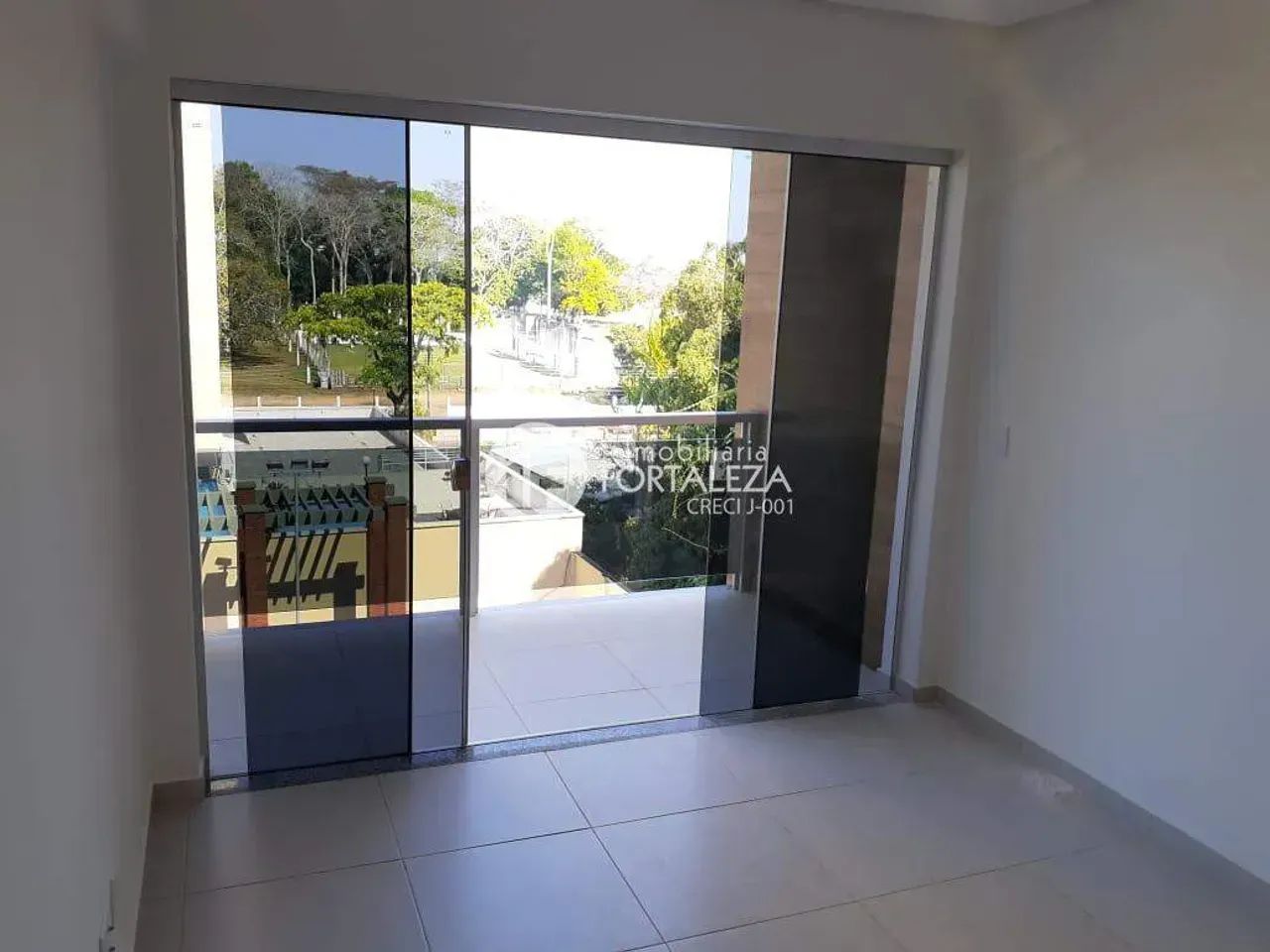 VIVA COM EXCLUSIVIDADE NO RESIDENCIAL VITÓRIA RÉGIA! - Foto 2