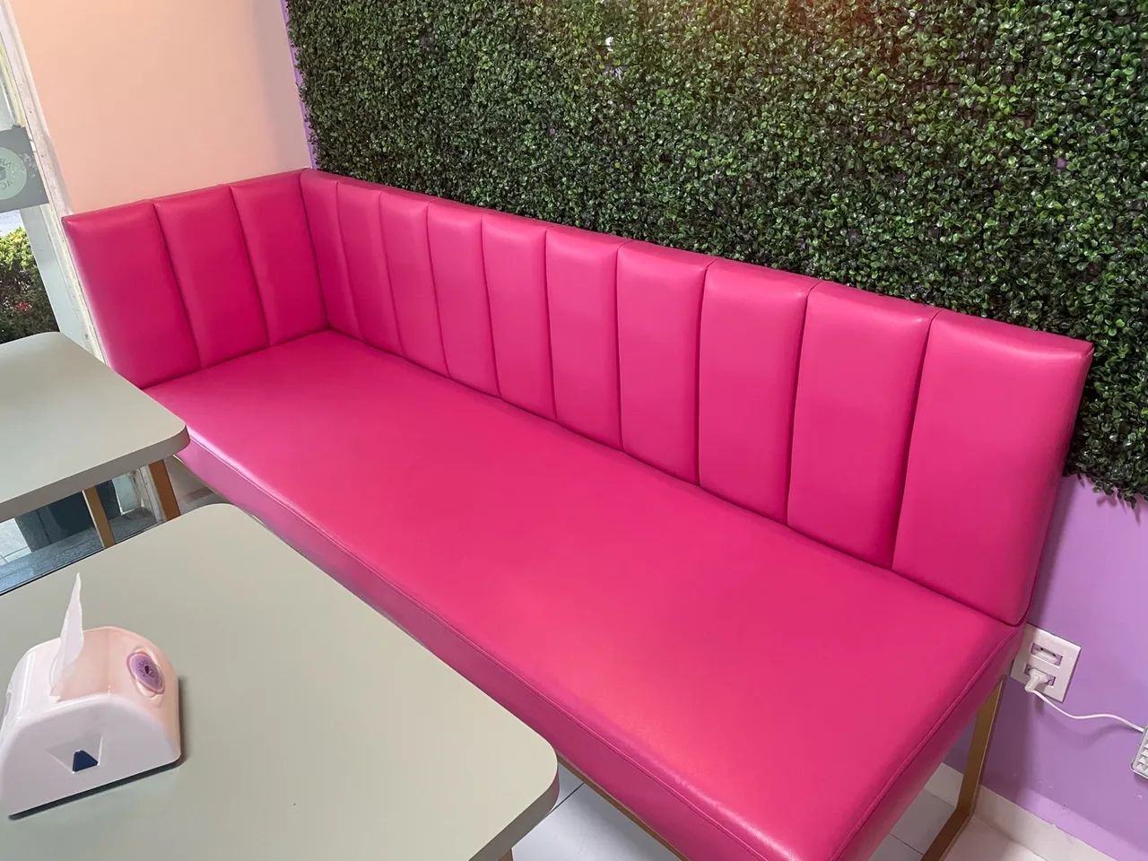 SOFÁ EM CORANO ROSA