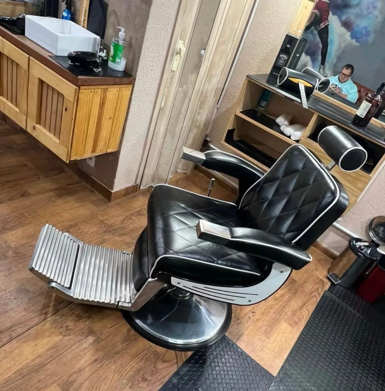 Cadeira de barbearia  - Foto 4