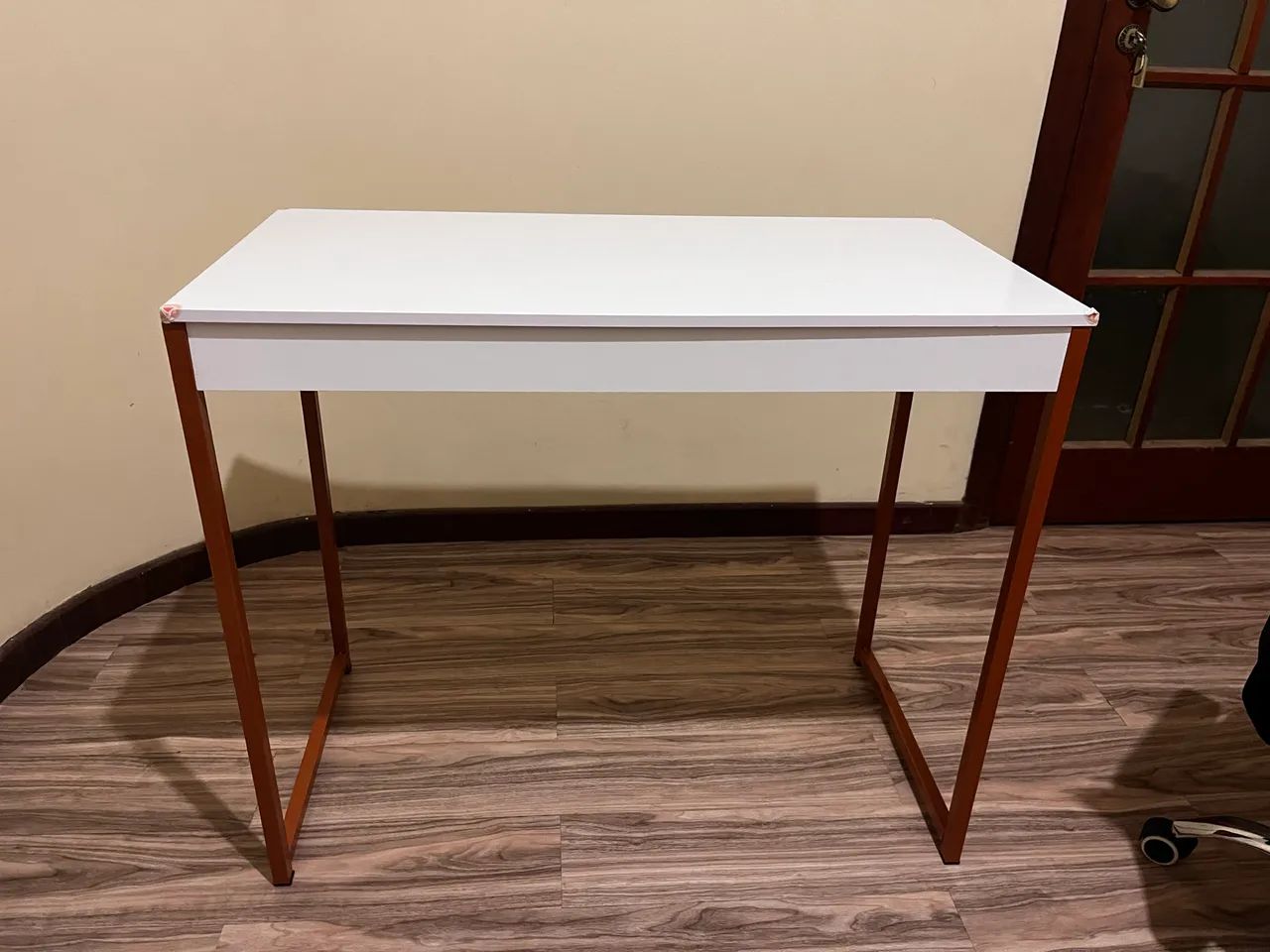 Mesa Escrivaninha Industrial 90cm Branco/Rose - Seminova