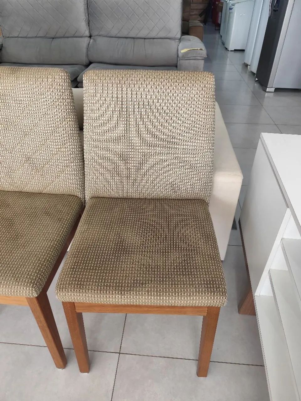 Cadeiras Estofadas R$ 199,00 cada - Foto 4