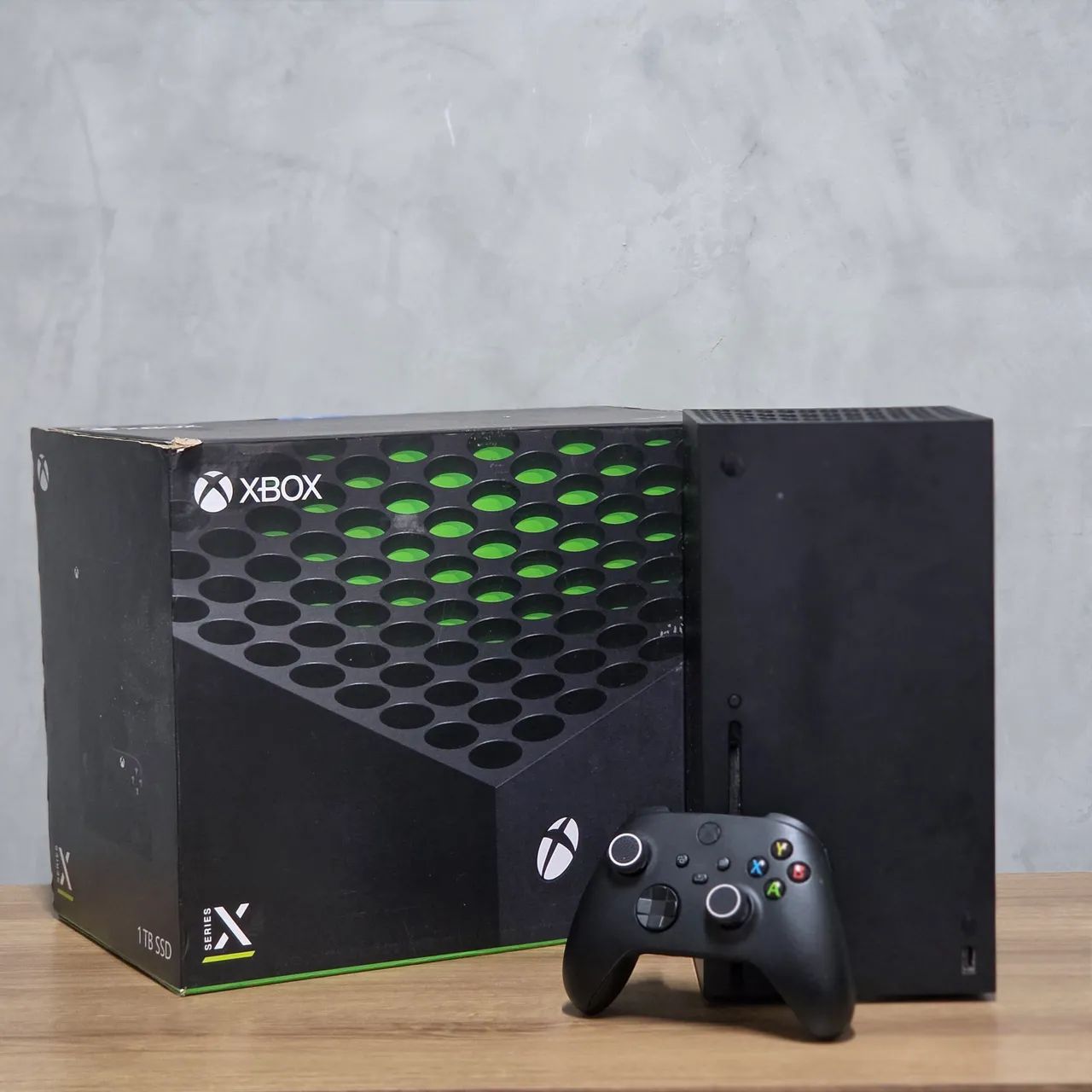 Xbox series X completo com caixa - Consoles de Vídeo Game