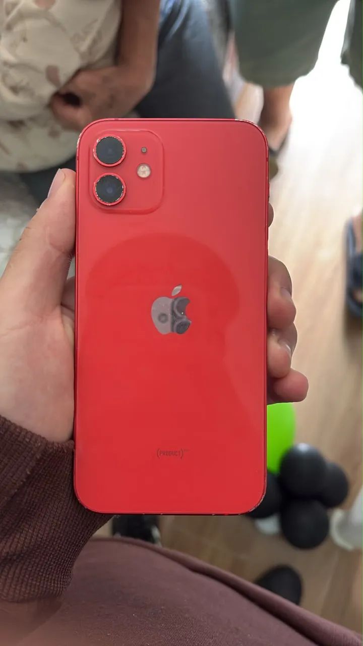 iPhone 12 vermelho  - Foto 2