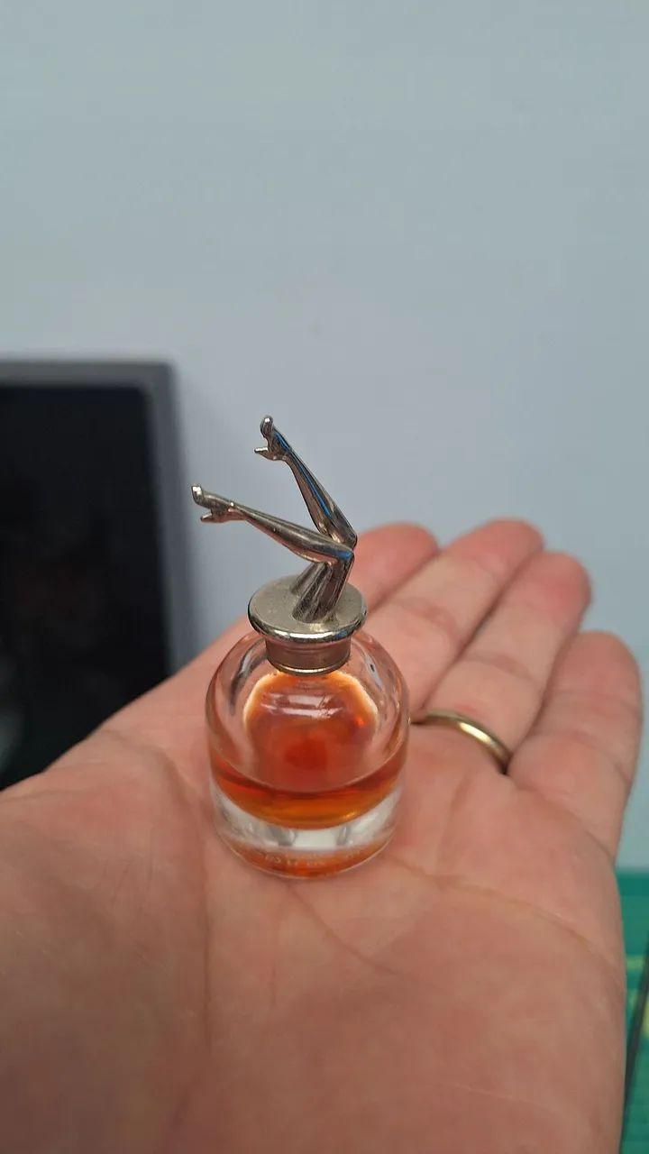 miniatura perfume scandal Jean Paul 