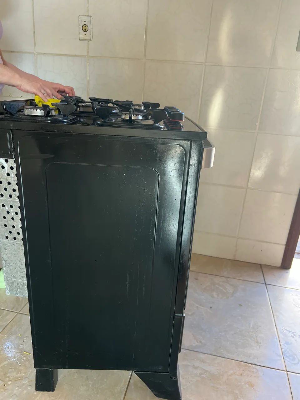Fogão 5 bocas para vender rápido  - Foto 2