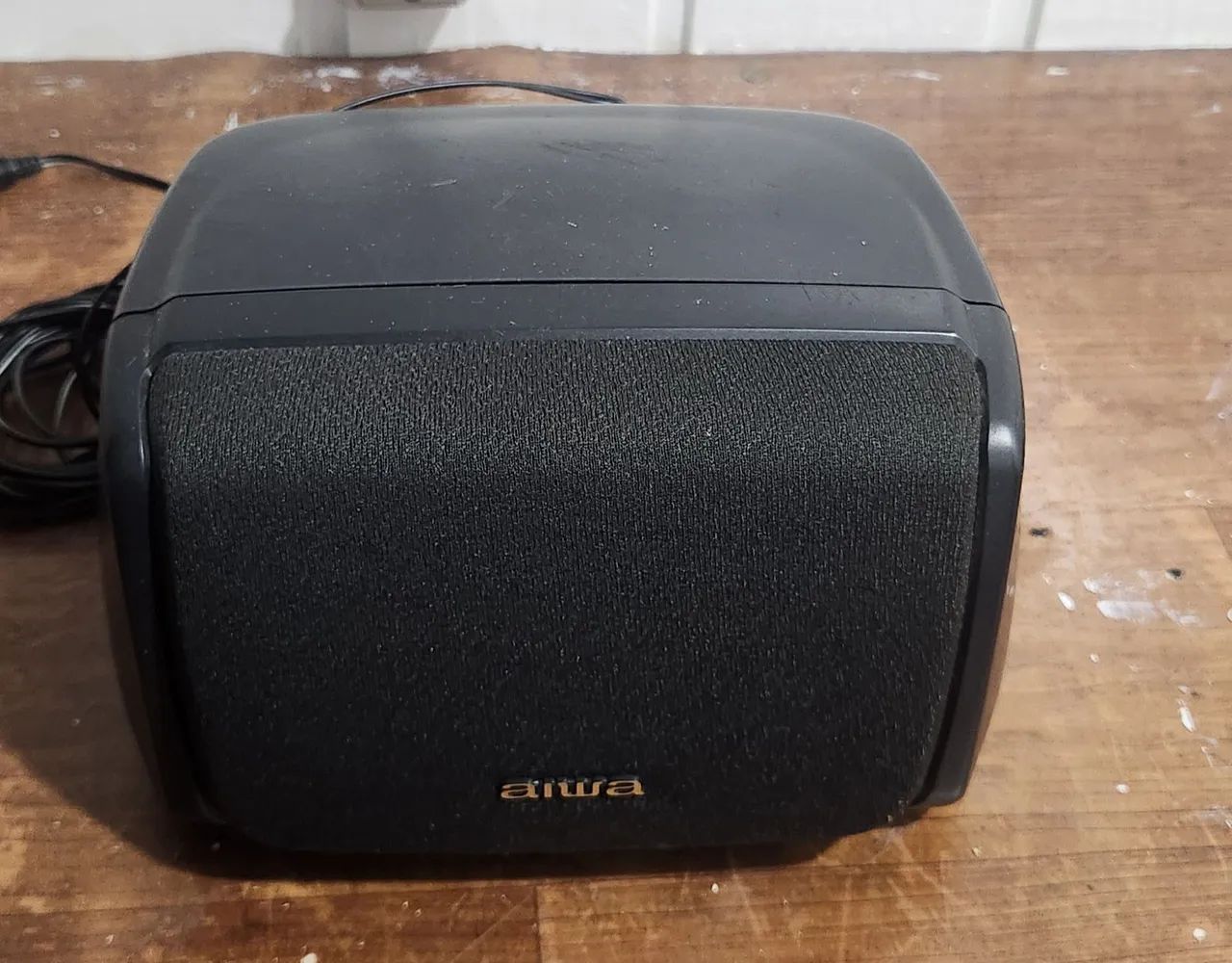 Caixa surround aiwa