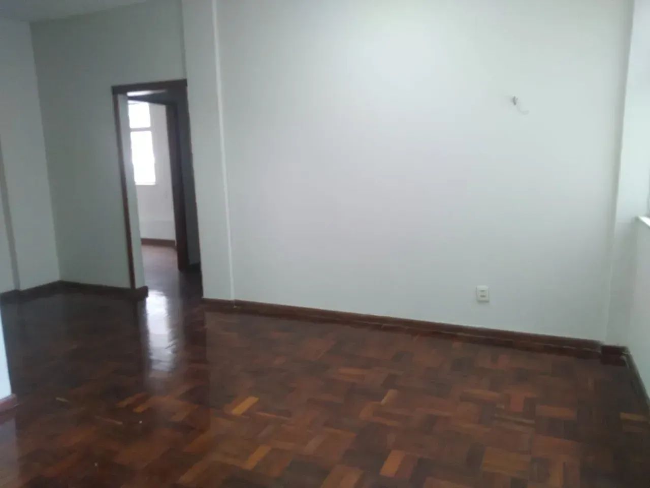 Edifício Gilberto Mestrinho - ALUGO - Baixou - Em frente  Praça Batista Campos - Foto 4