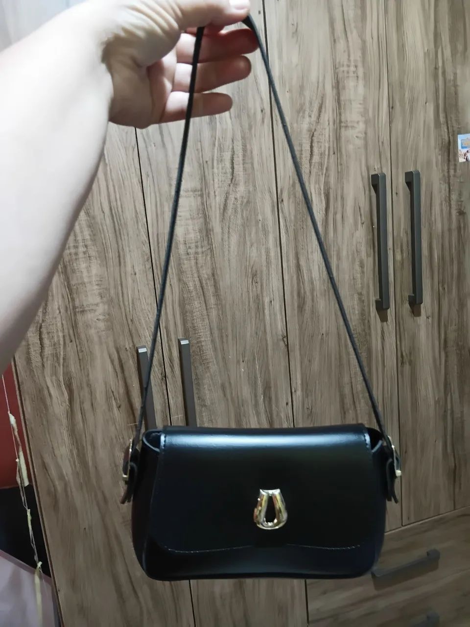 Vendo essa bolsa transversal nunca usada comprei e não gostei 
