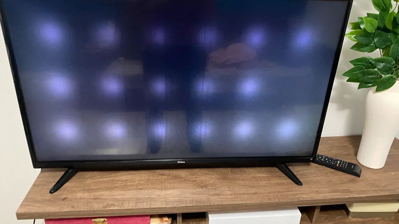 Smart TV Philco com defeito - R$ 90,00 - Foto 4