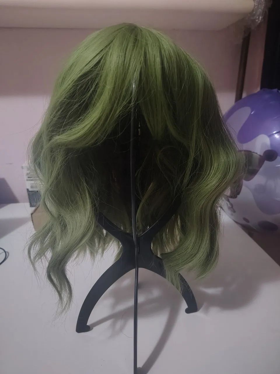 Peruca verde chanel ondulada