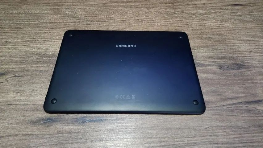 TECLADO P/ TABLET SAMSUNG BLUETOOTH COM TOUCHPAD E BATERIA INTERNA DE LÍTIO MOD. EJ-FT810 - Foto 2