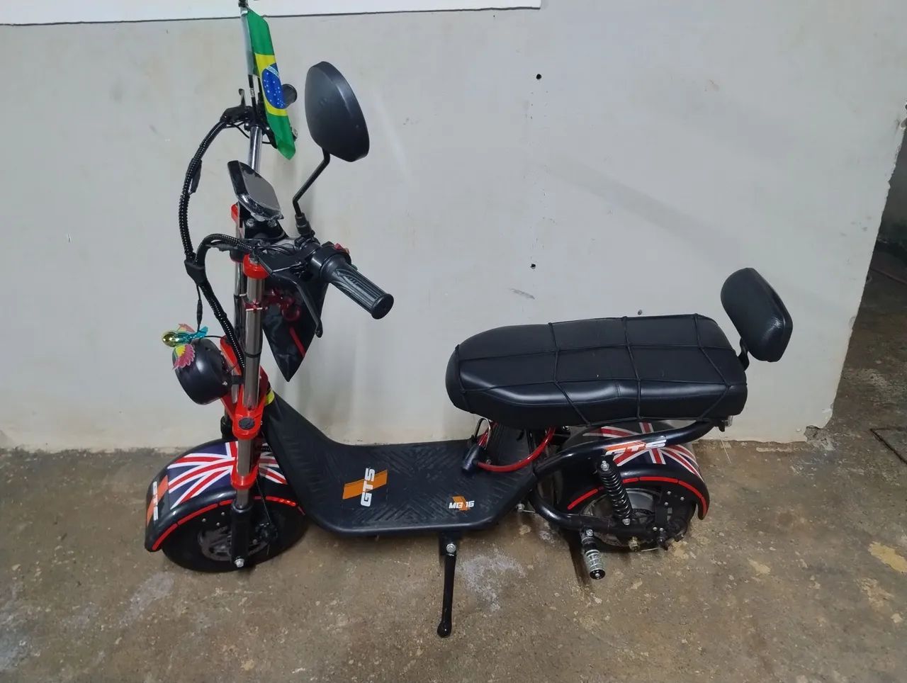 Scooter elétrica 