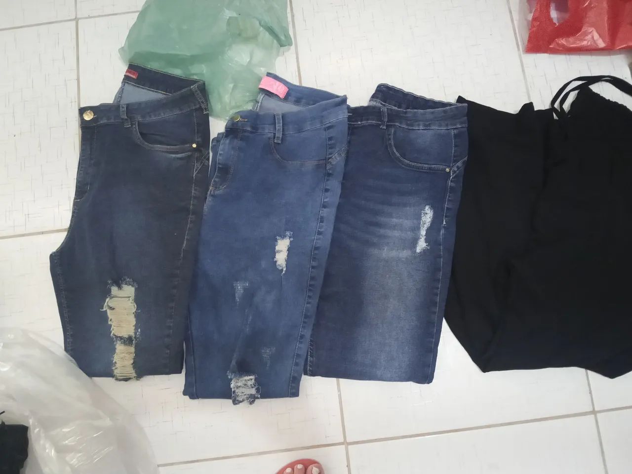 Roupas pra bazar  - Foto 5