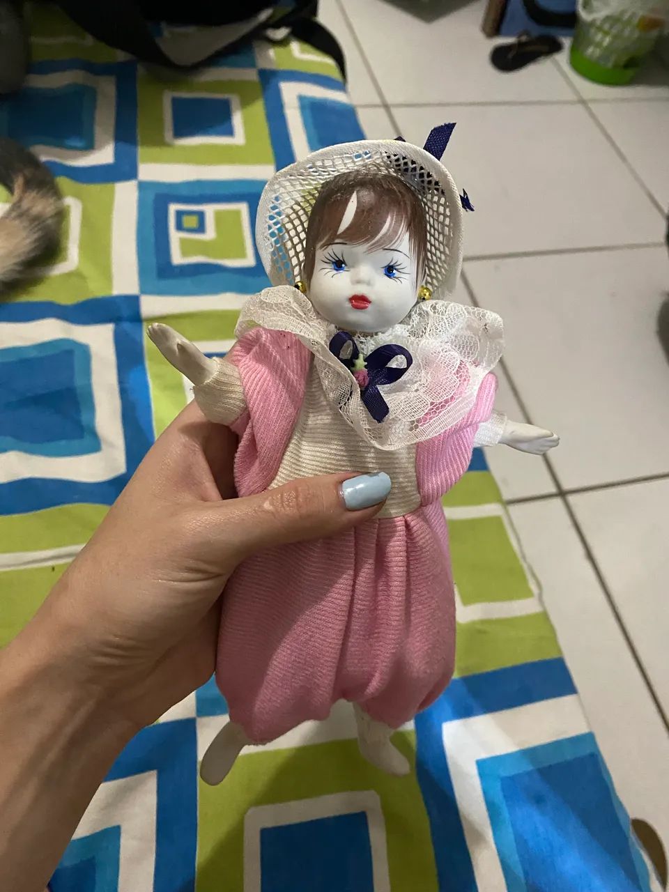 Boneca de porcelana (acompanha caixa) - Foto 2