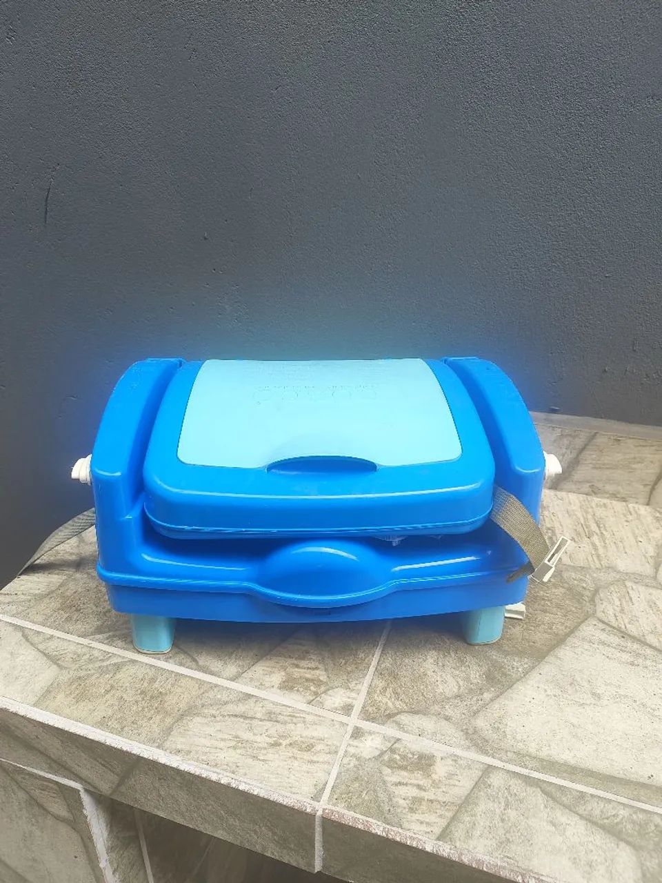 Cadeira de alimentação azul - Foto 2
