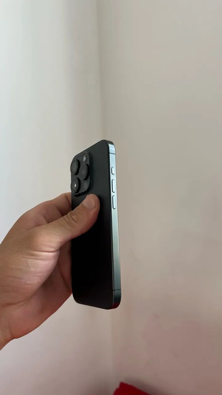 iPhone 15 Pro - Foto 4
