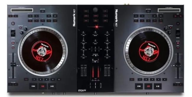 Controladora numark NS7 ITCH Serato (semi nova * Denis