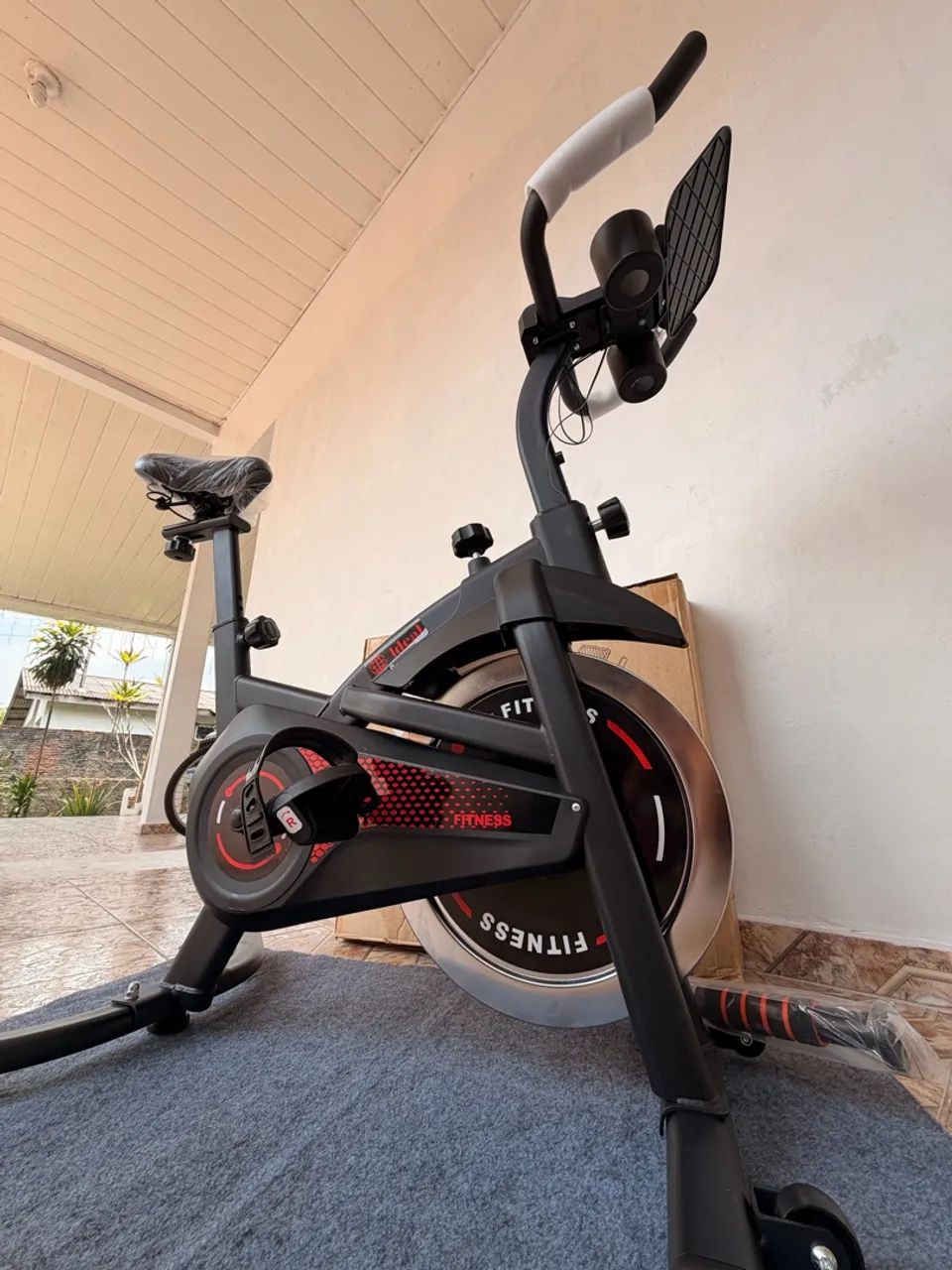 Bicicleta ergométrica nova 