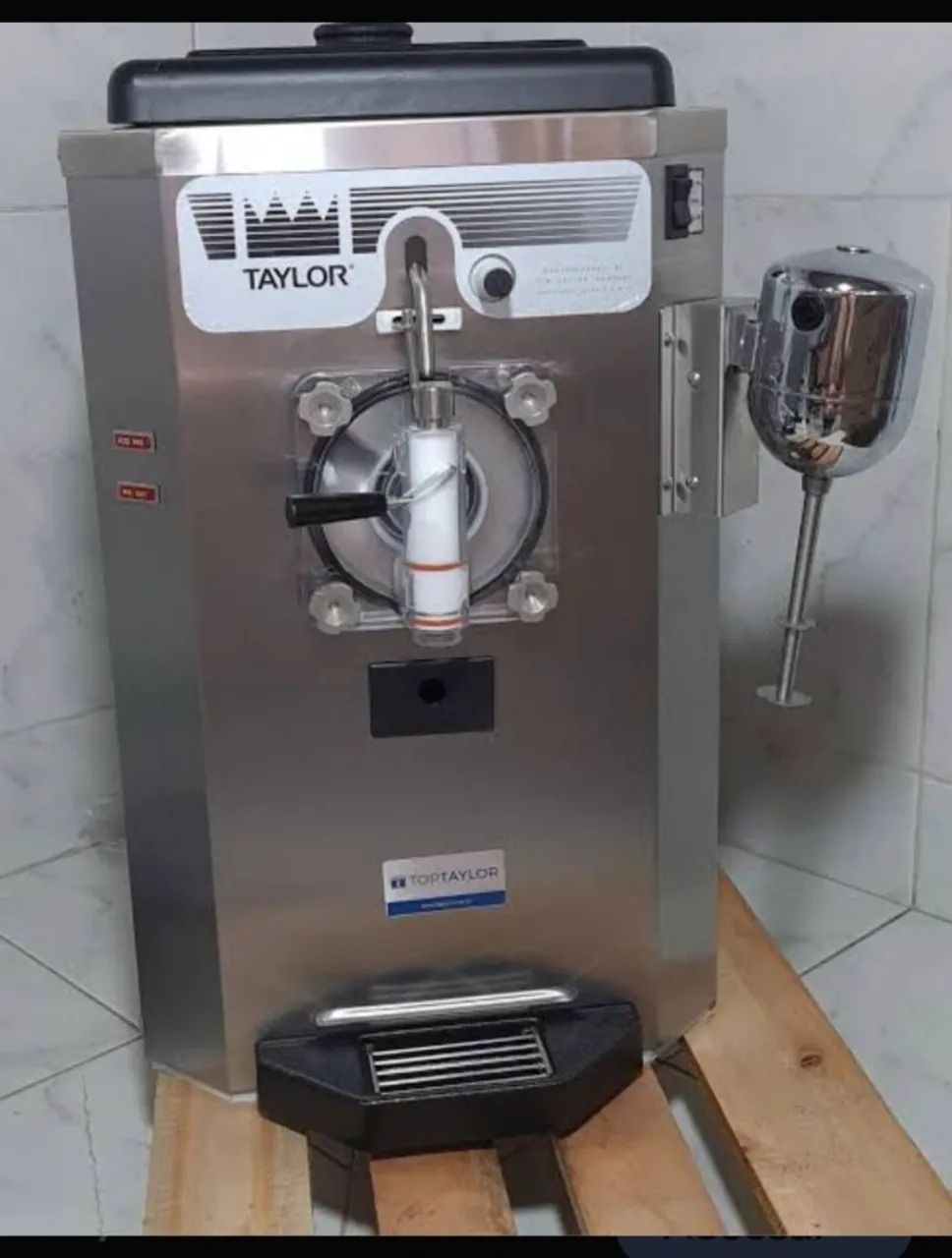 Maquina Sorvete e Açaí Taylor 430 - Foto 3