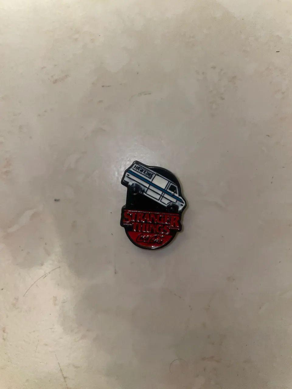 Broche stranger things e Coca Cola  - Foto 3