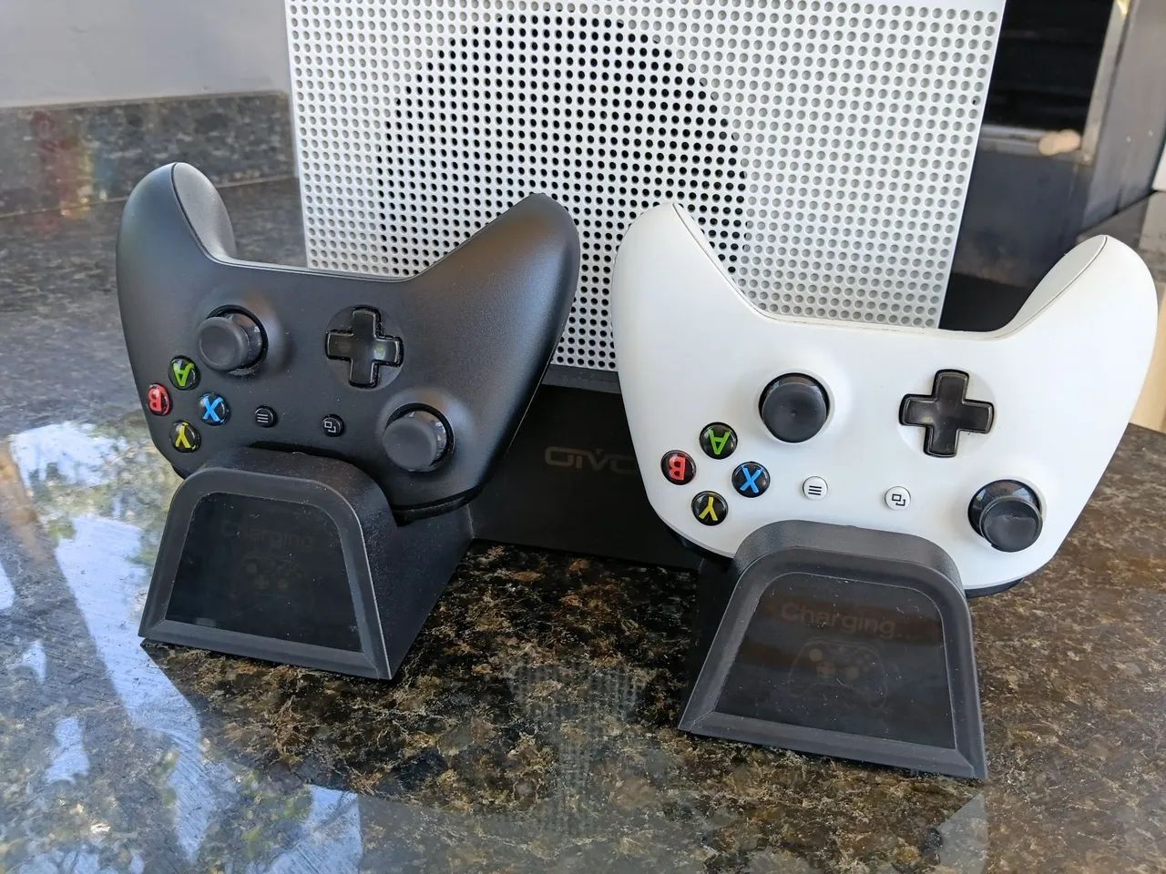 XBOX ONE S 1TB - Foto 4