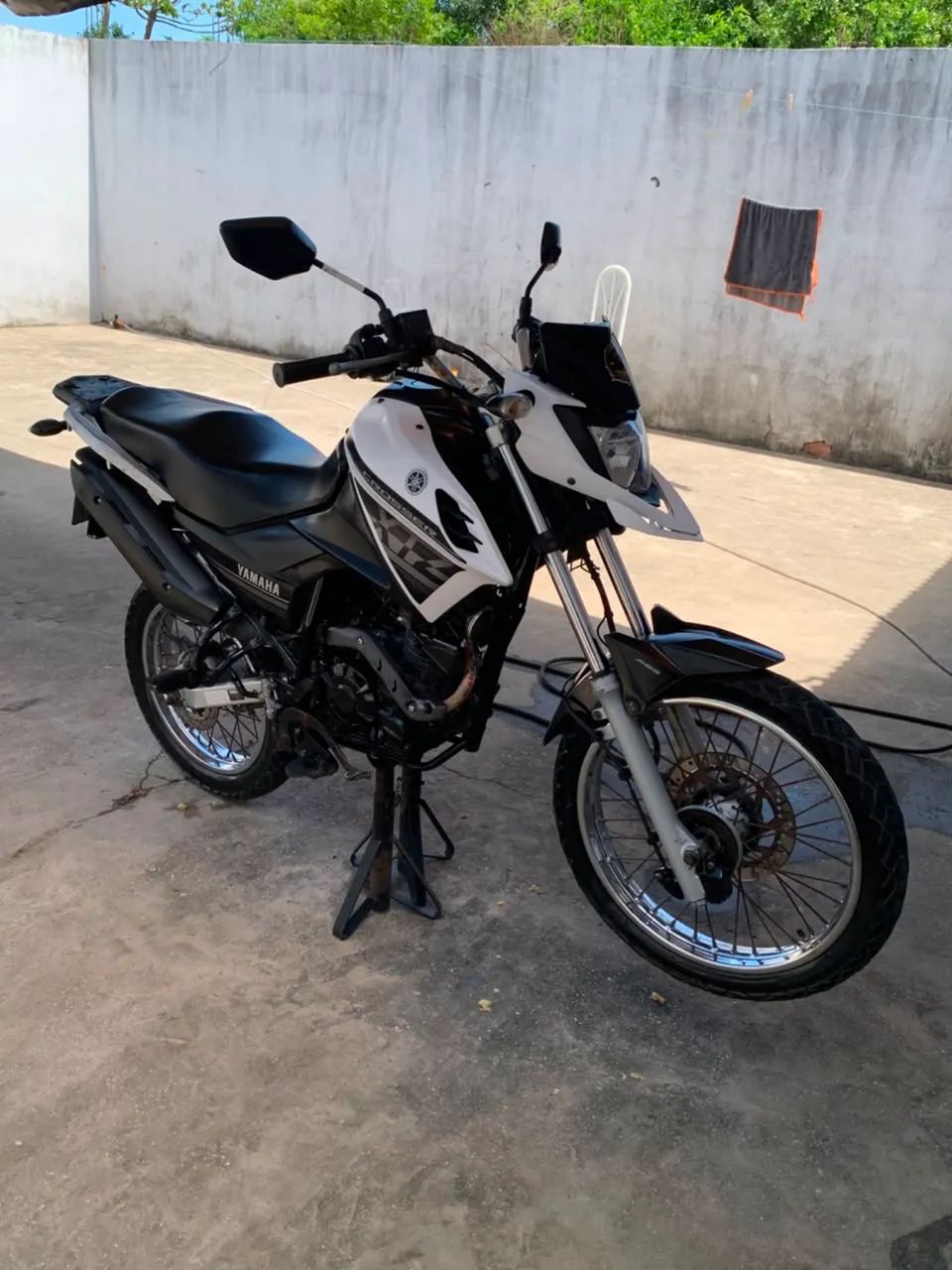 Crosser 