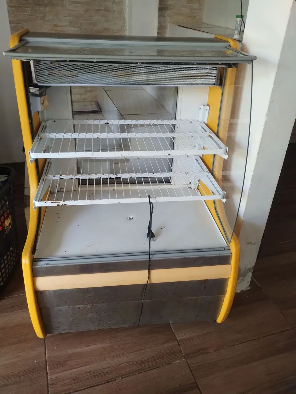 Freezer Expositor - Funciona Perfeitamente (Sem Vidro)
