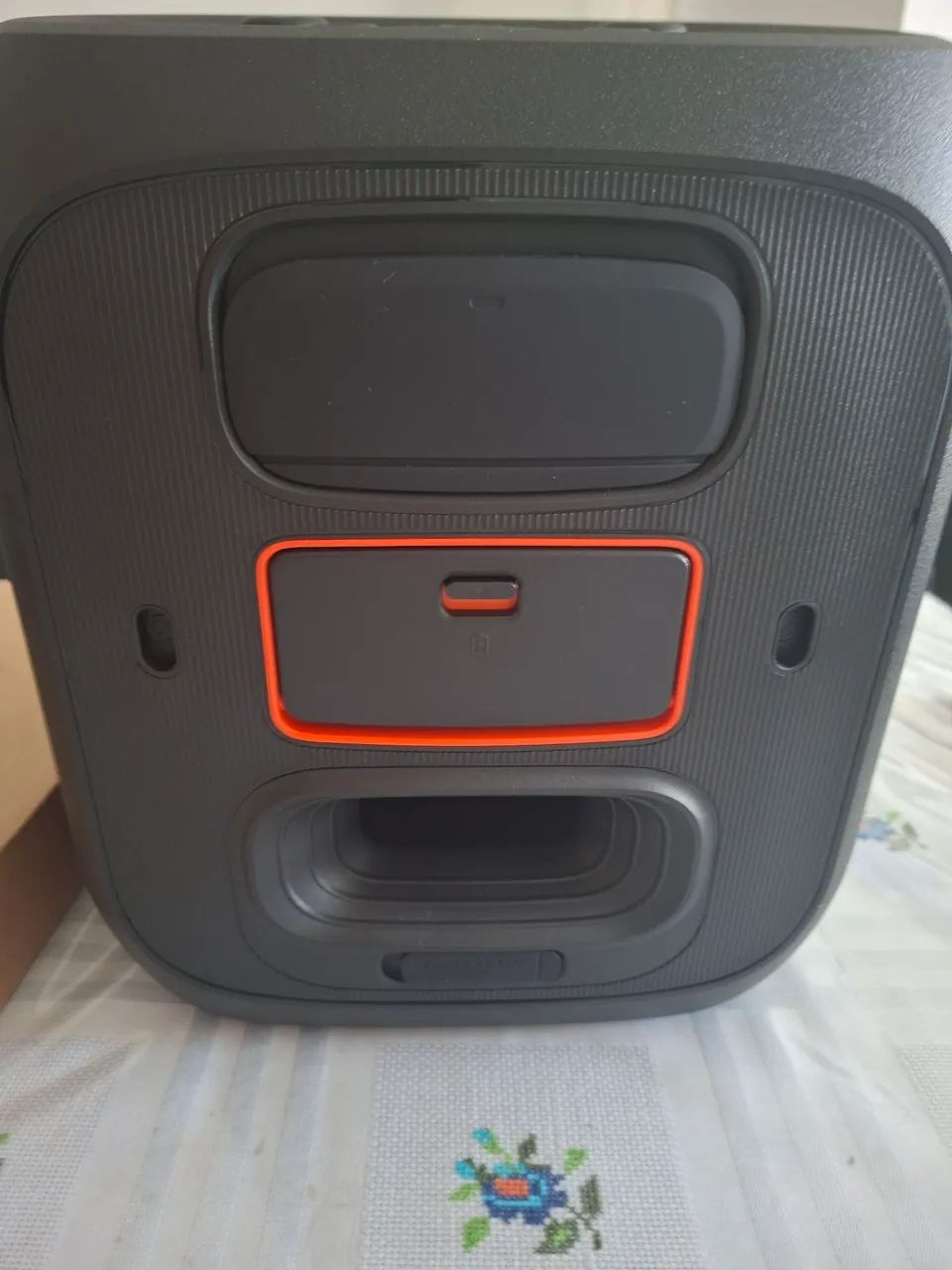 Jbl encore 2 com dois microfone zerinha nunca usada com nota fiscal e garantia  - Foto 4