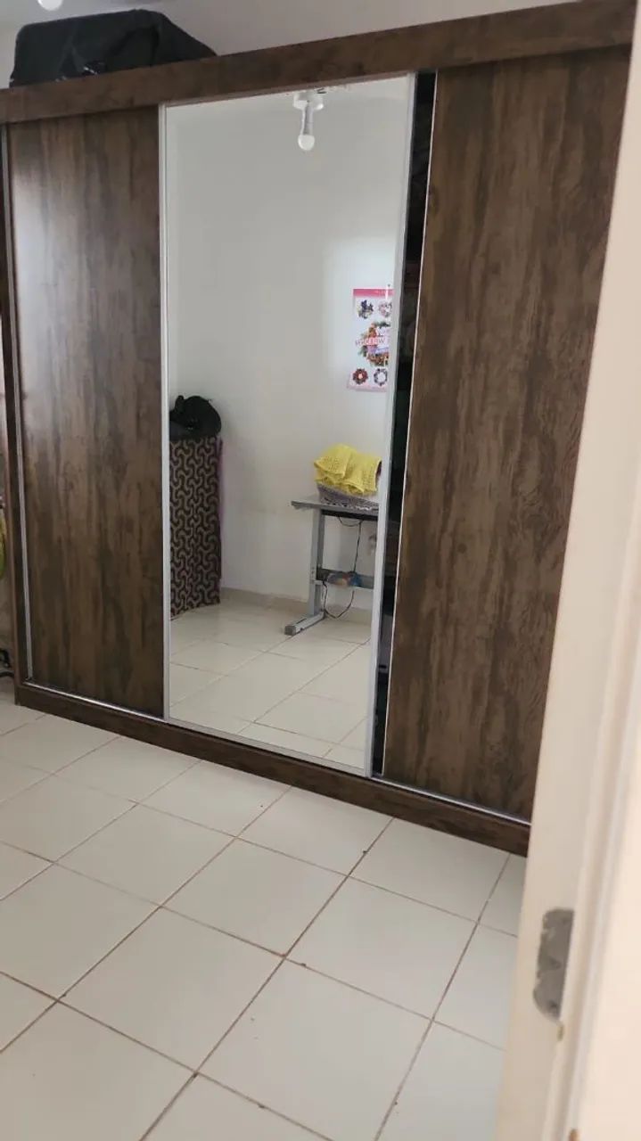 Vende-se guarda roupa 