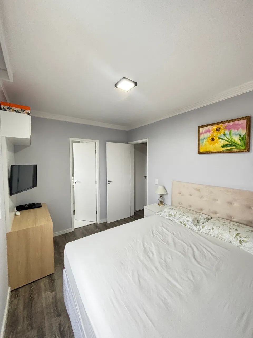 APARTAMENTO EM CONDOMÍNIO CLUBE 