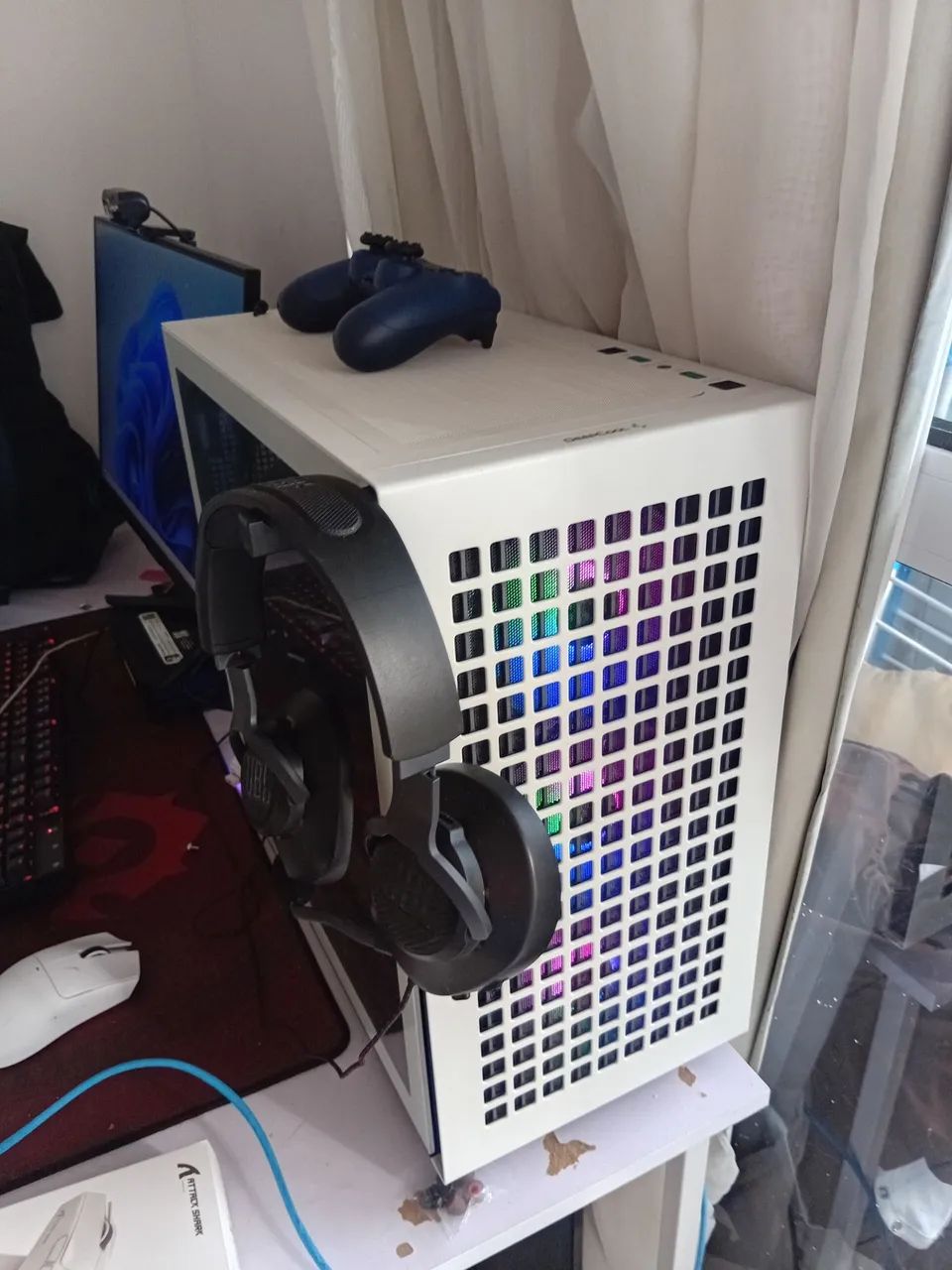 GABINETE DEEP COOL COM SUPORTE PARA HEADSET