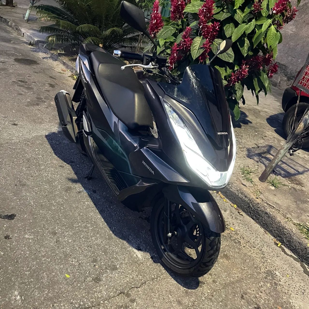 Vendo pcx 160 2024 - Foto 3
