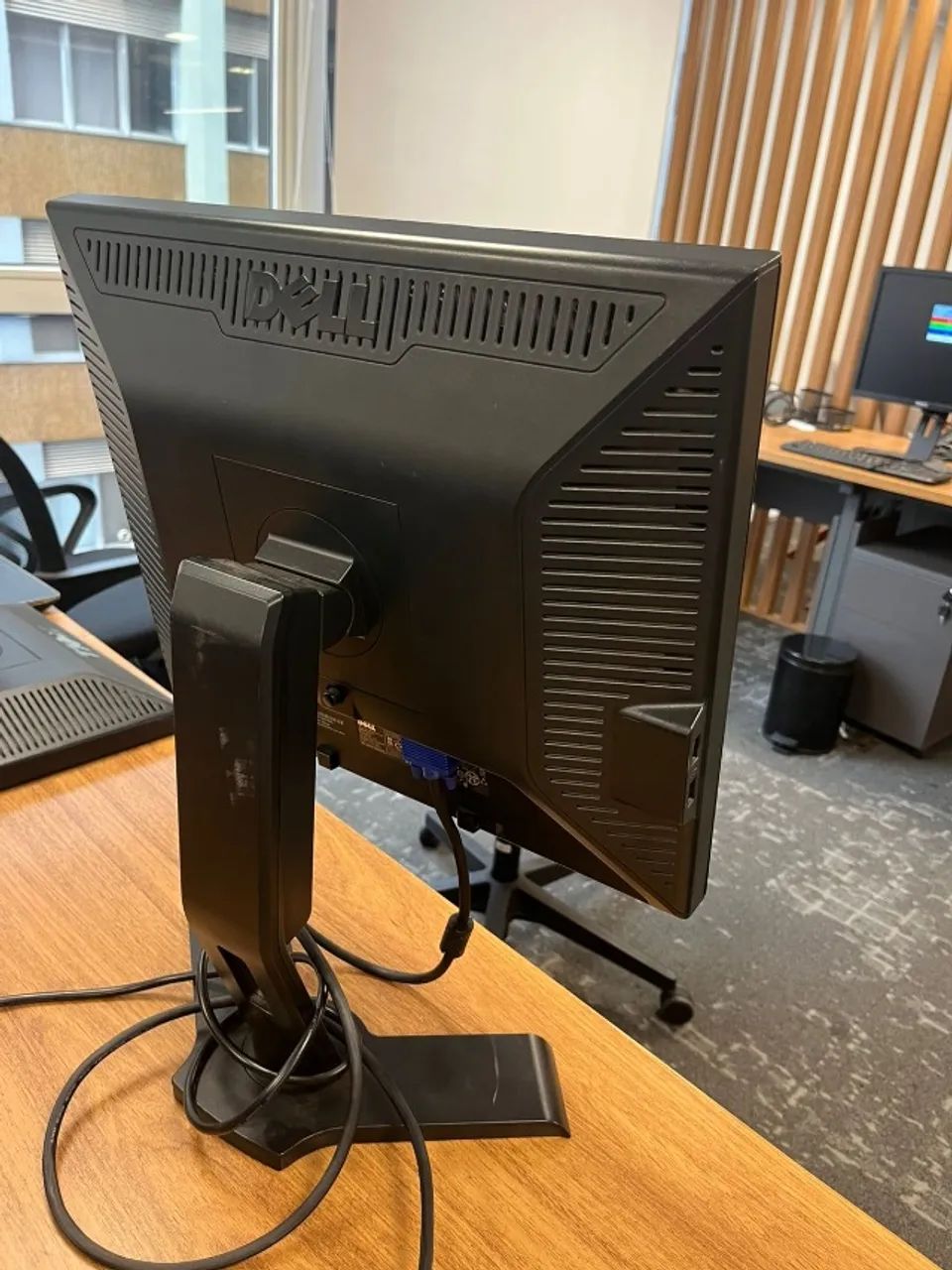 Monitor Dell 19 - Foto 4