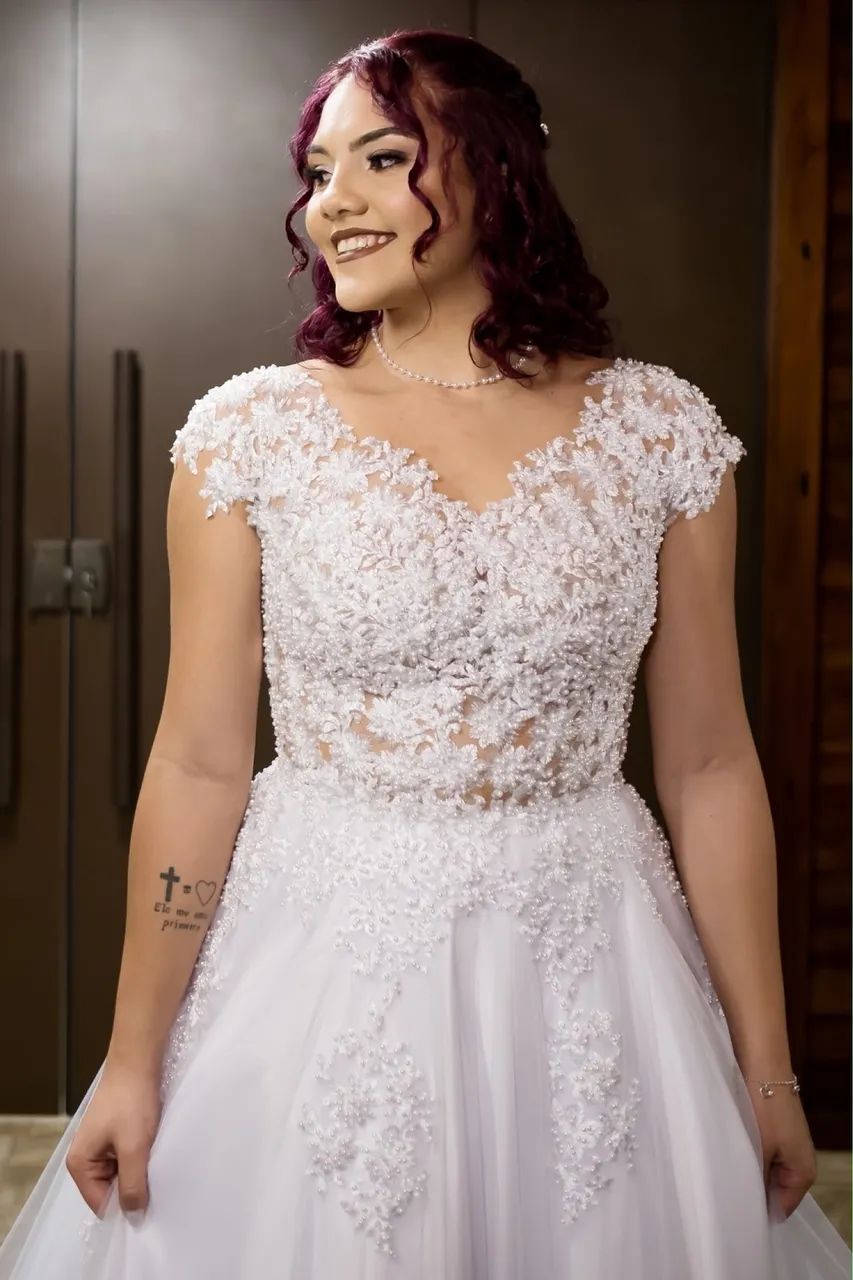 Vestido Noiva 2x1 Bordado em pérolas  - Foto 4