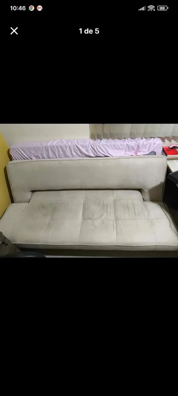 Sofá-cama retrátil muito confortável 