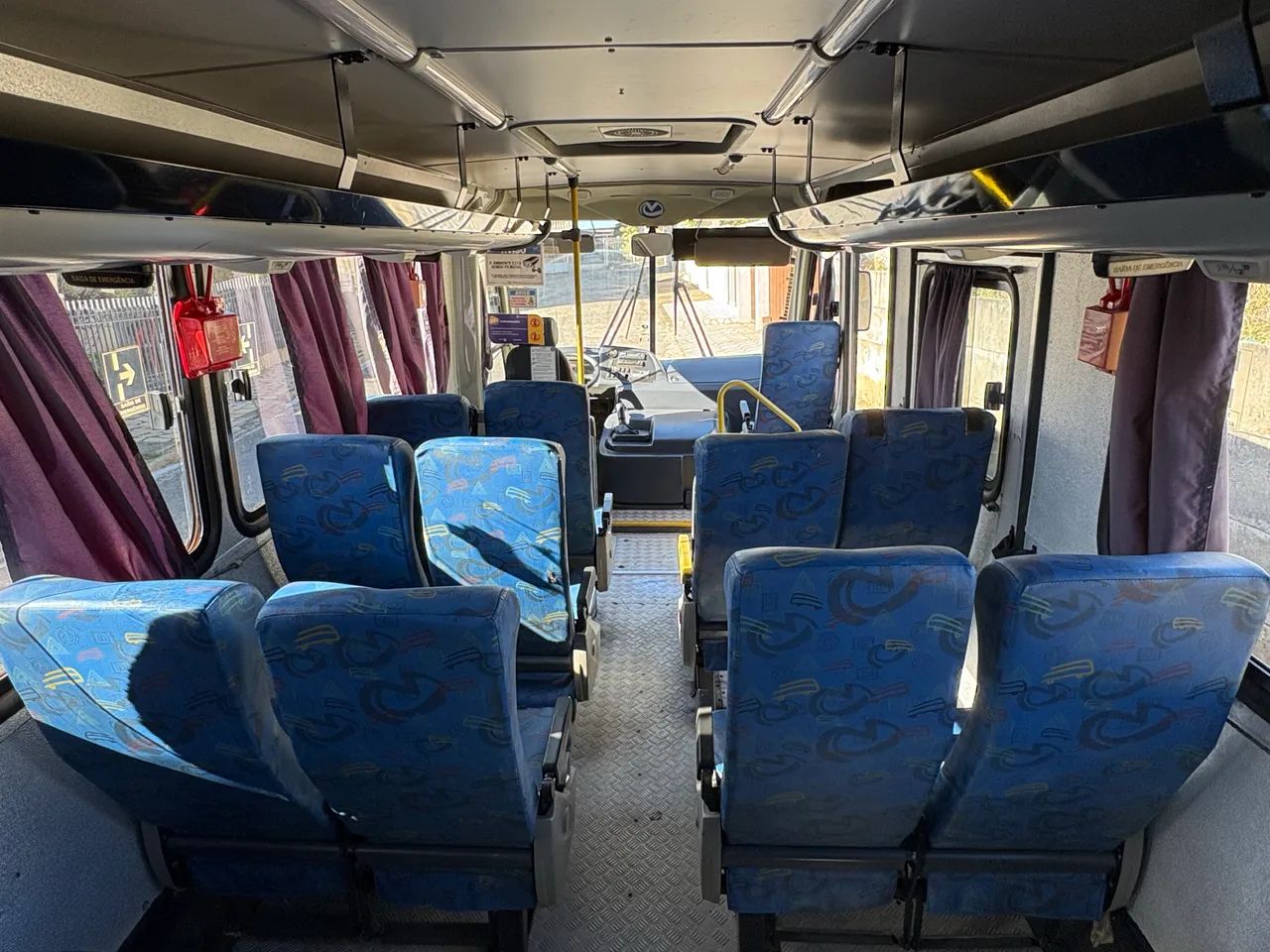 Micro ônibus muito novo 2021 - Foto 5