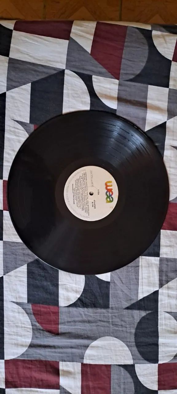 Disco vinil titãs excelente  - Foto 3