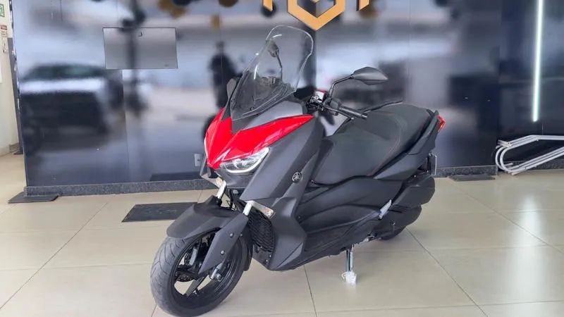 YAMAHA XMAX 2023