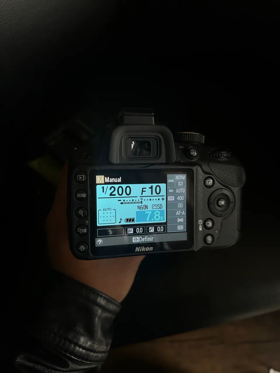 Câmera Nikon D3200 com lente e acessórios!!  - Foto 2