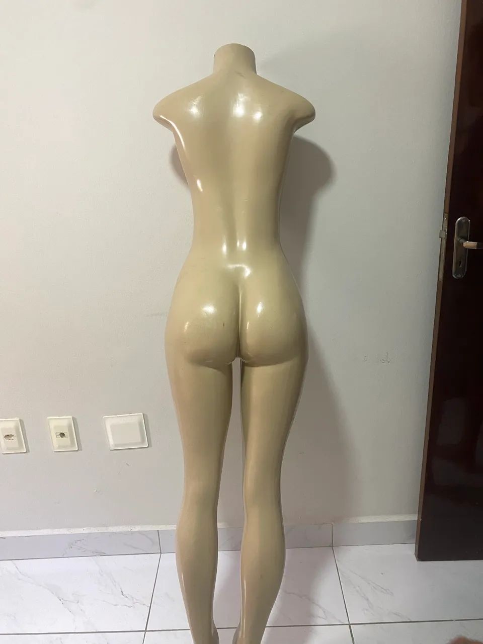 Manequim feminino  - Foto 2