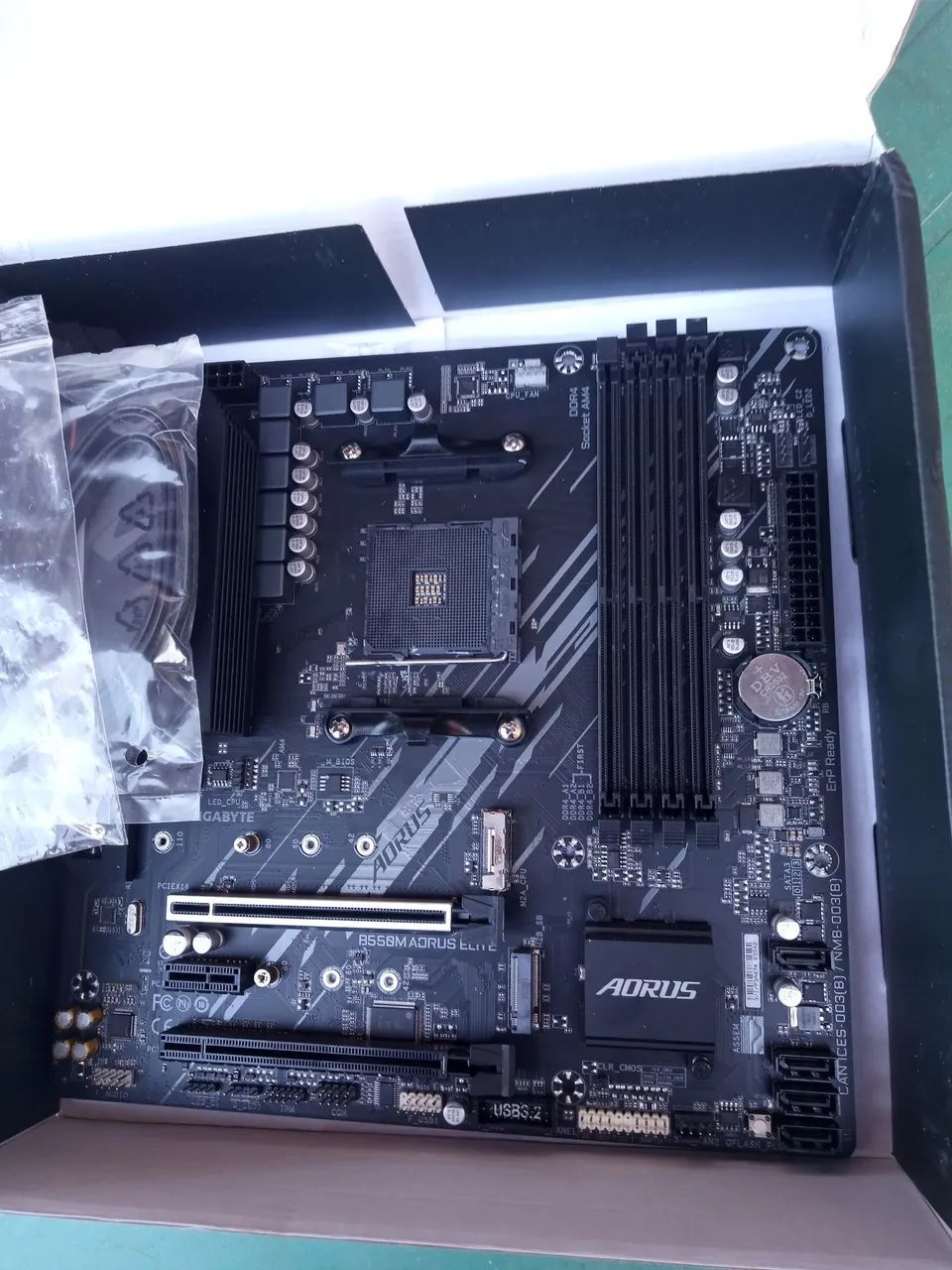 Placa mãe B550 aorus elite 