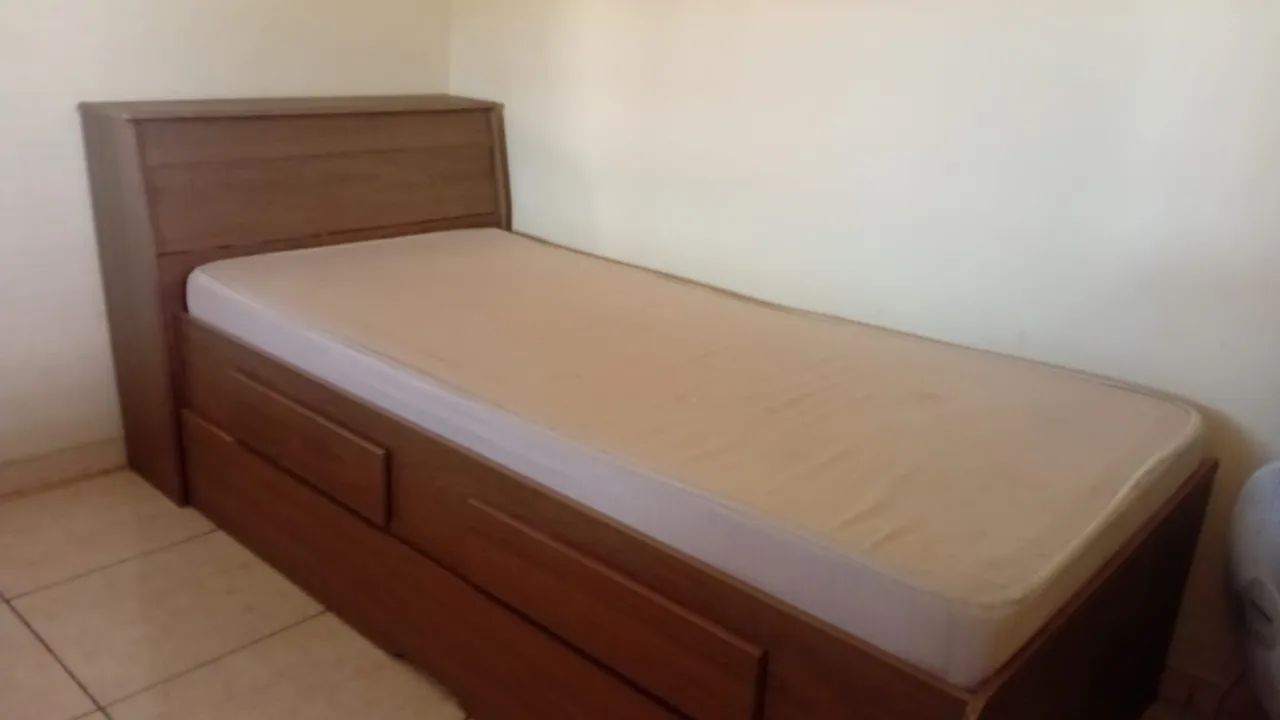 Cama com baú, colchão, gavetas e cama auxiliar.  - Foto 3
