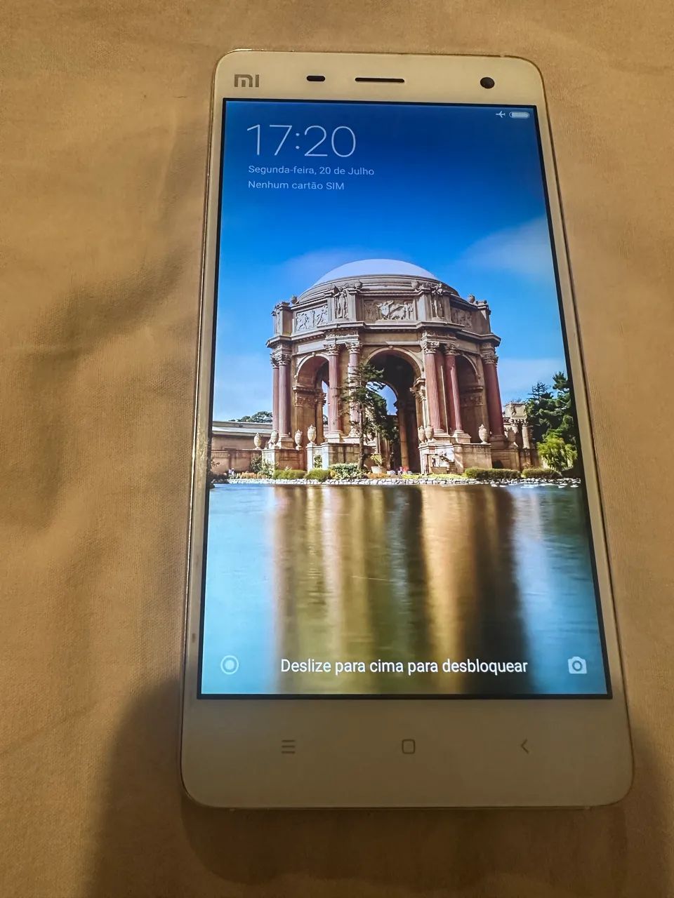 Celular Xiaomi muito lindo