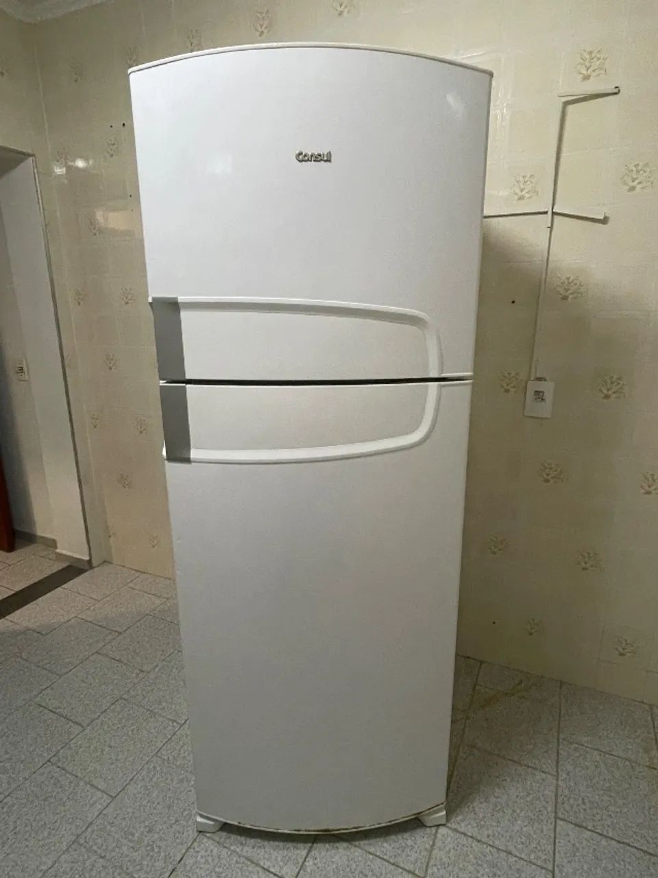 Geladeira Cônsul 220v